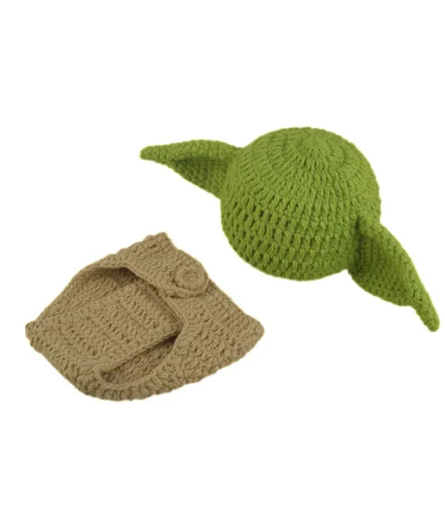 BabyYoda - Snuggly Knitted Cap