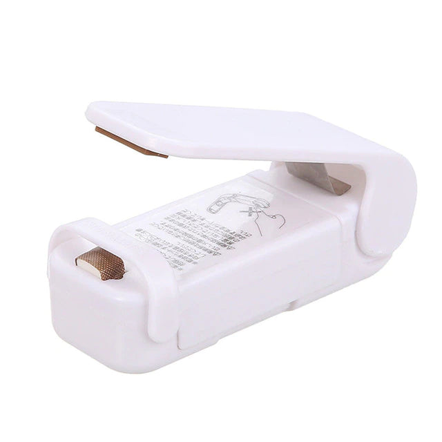 Portable mini sealing machine