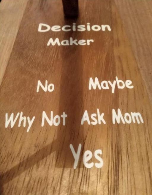Decision Maker Magnetic Pendulum Wood