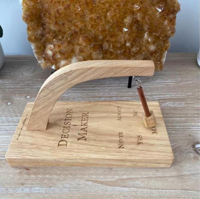 Decision Maker Magnetic Pendulum Wood