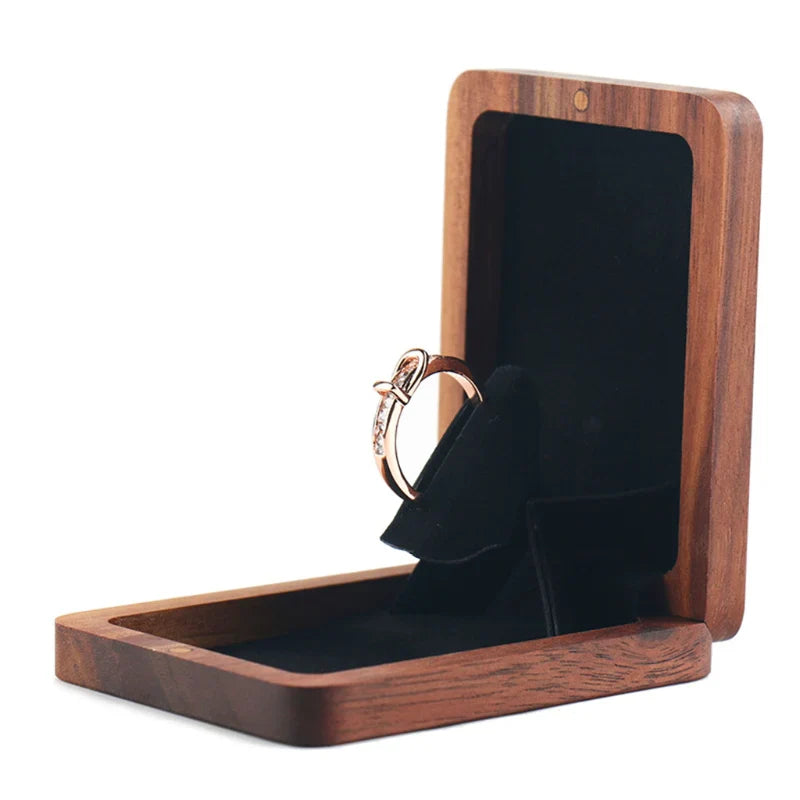 Lovely wooden rotating ring box