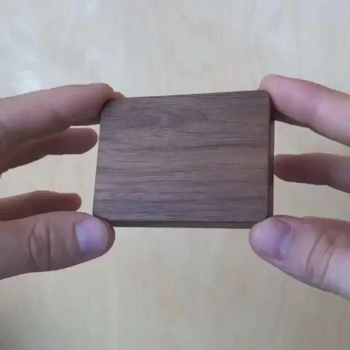 Lovely wooden rotating ring box